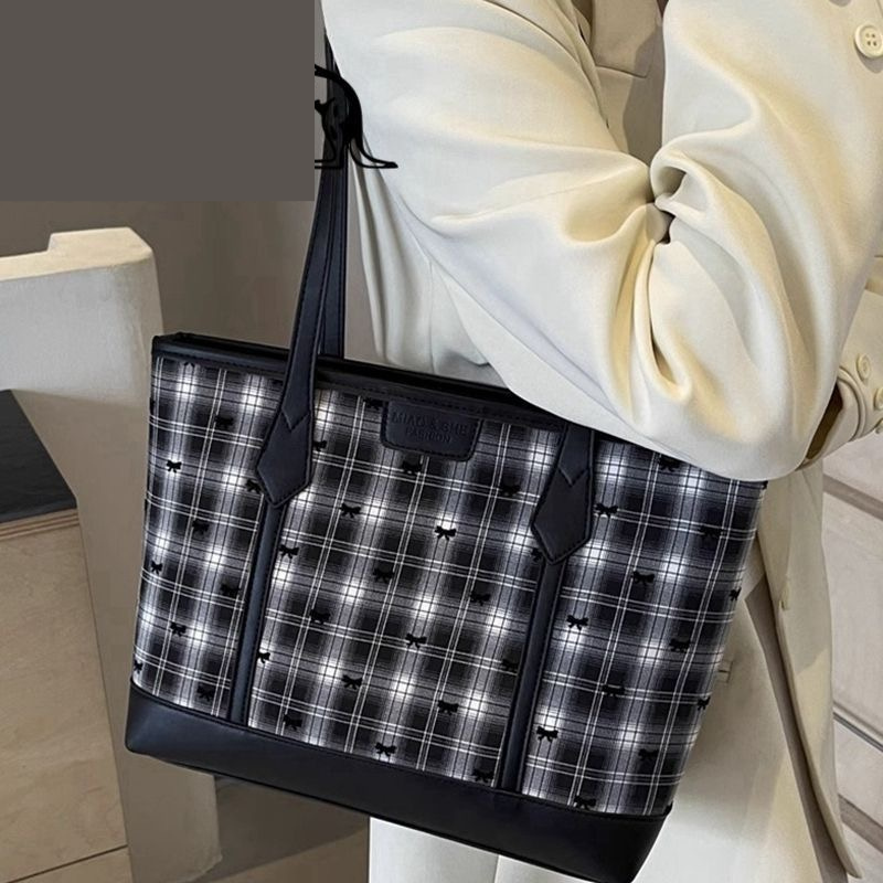 Monroe Classic Satchel